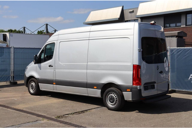 Mercedes-Benz Sprinter - فان: صورة 4 Mercedes-Benz Sprinter - فان: صورة 4