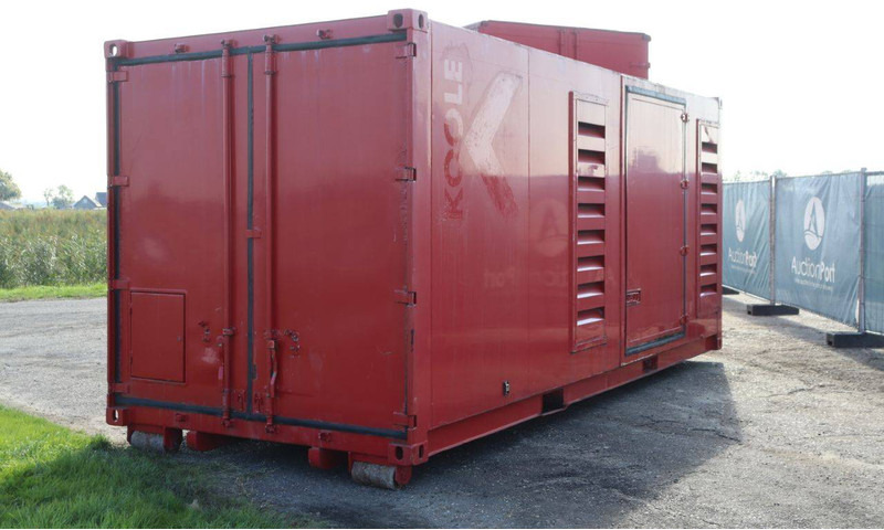 Netam-Fruehauf ANCR 20-110A - نصف مقطورة صندوق مغلق: صورة 3 Netam-Fruehauf ANCR 20-110A - نصف مقطورة صندوق مغلق: صورة 3