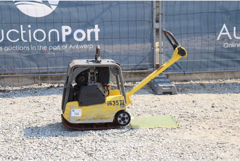 Neuson DPU 3050He - لوحة اهتزازية: صورة 1 Neuson DPU 3050He - لوحة اهتزازية: صورة 1