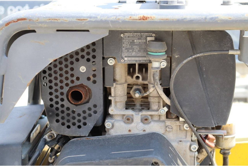 لوحة اهتزازية Neuson DPU3050: صورة 16