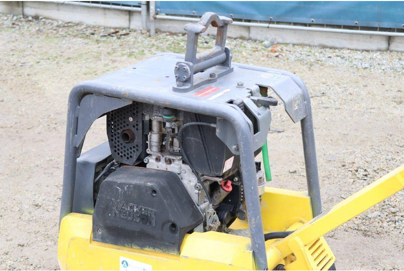 لوحة اهتزازية Neuson DPU3050: صورة 15