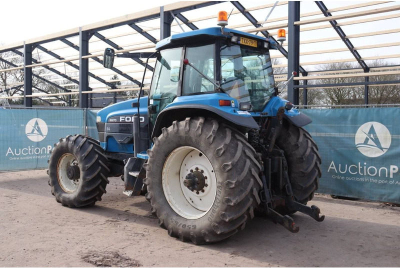 New Holland 8670 - جرار: صورة 3 New Holland 8670 - جرار: صورة 3