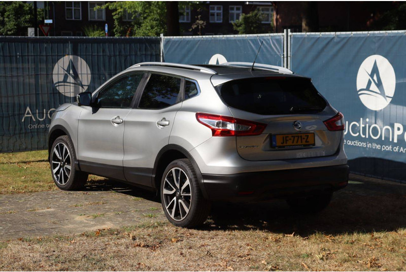 Nissan QASHQAI - سيارة دفع رباعي: صورة 4 Nissan QASHQAI - سيارة دفع رباعي: صورة 4