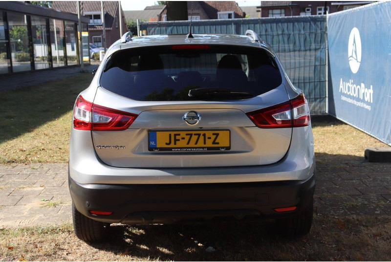 Nissan QASHQAI - سيارة دفع رباعي: صورة 5 Nissan QASHQAI - سيارة دفع رباعي: صورة 5