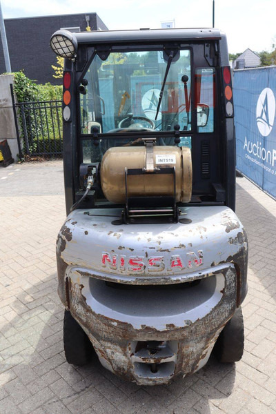 Nissan UD02A25PQ - رافعة شوكية تعمل بالغاز: صورة 5 Nissan UD02A25PQ - رافعة شوكية تعمل بالغاز: صورة 5
