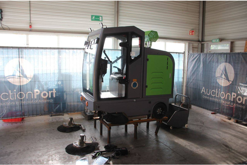 Onbekend D19 - سياره كنس شوارع: صورة 1 Onbekend D19 - سياره كنس شوارع: صورة 1