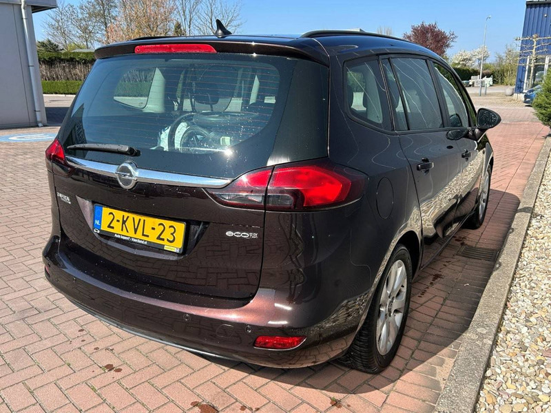 Opel Zafira 1.4 Tourer Business+ - سيارة: صورة 4 Opel Zafira 1.4 Tourer Business+ - سيارة: صورة 4