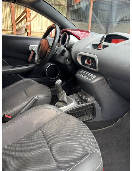 Renault Wind TCe - سيدان: صورة 5 Renault Wind TCe - سيدان: صورة 5