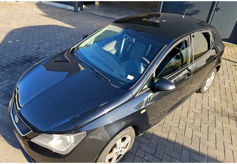 SEAT Ibiza 1.6 TDI - سيدان: صورة 5 SEAT Ibiza 1.6 TDI - سيدان: صورة 5