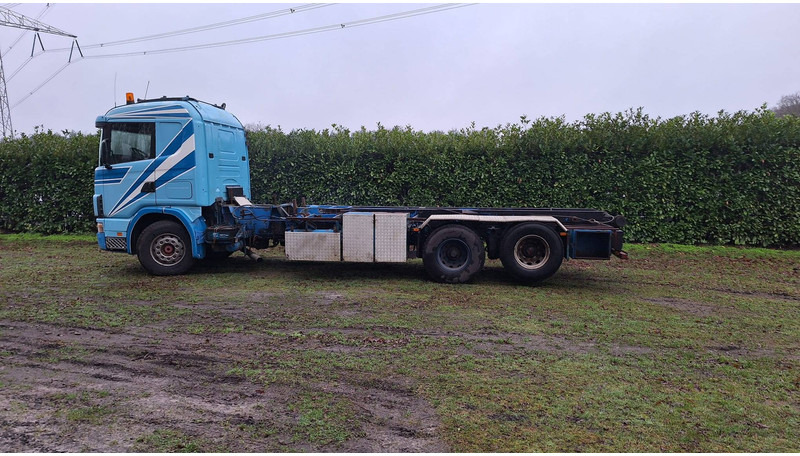 Scania R144 GB 6X2 NA 90190 - شاحنات الحاويات / جسم علوي قابل للتغيير شاحنة: صورة 1 Scania R144 GB 6X2 NA 90190 - شاحنات الحاويات / جسم علوي قابل للتغيير شاحنة: صورة 1
