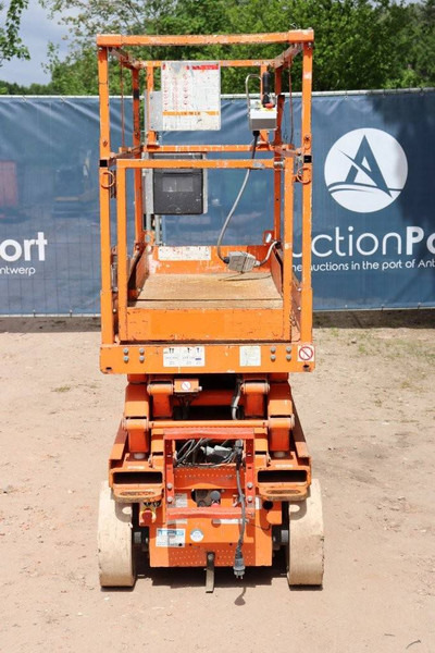 Skyjack SJ III - 3220 - رافعة هيدروليكية مقصية: صورة 5 Skyjack SJ III - 3220 - رافعة هيدروليكية مقصية: صورة 5