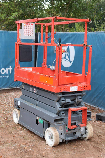 Skyjack SJ3219 - رافعة هيدروليكية مقصية: صورة 4 Skyjack SJ3219 - رافعة هيدروليكية مقصية: صورة 4