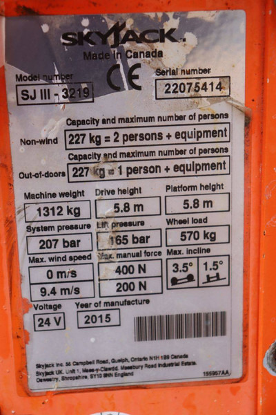 رافعة هيدروليكية مقصية Skyjack SJ3219: صورة 17