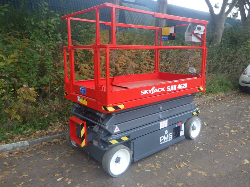 Skyjack SJ4620 - رافعة هيدروليكية مقصية: صورة 3 Skyjack SJ4620 - رافعة هيدروليكية مقصية: صورة 3
