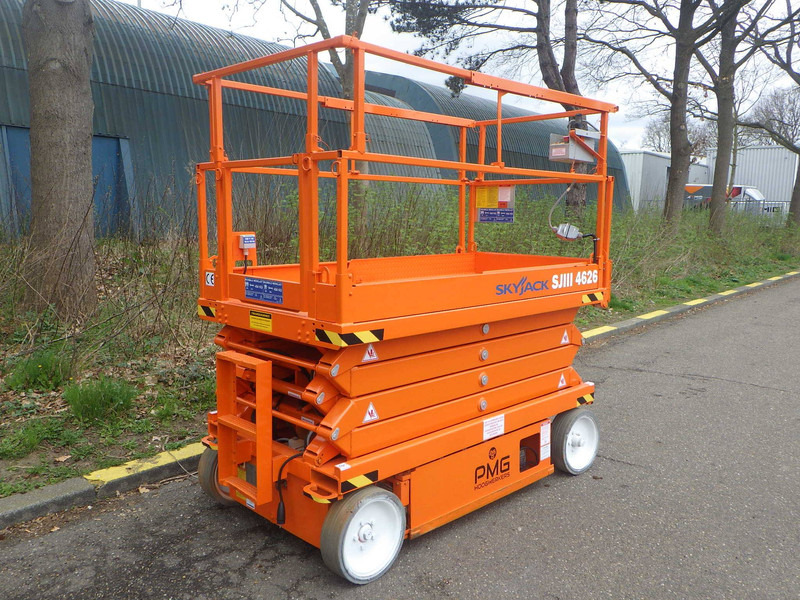 Skyjack SJ4626 - رافعة هيدروليكية مقصية: صورة 4 Skyjack SJ4626 - رافعة هيدروليكية مقصية: صورة 4