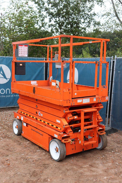 Skyjack SJ4626 - رافعة هيدروليكية مقصية: صورة 4 Skyjack SJ4626 - رافعة هيدروليكية مقصية: صورة 4
