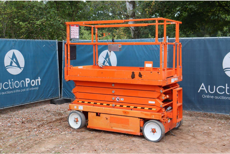 Skyjack SJ4626 - رافعة هيدروليكية مقصية: صورة 3 Skyjack SJ4626 - رافعة هيدروليكية مقصية: صورة 3