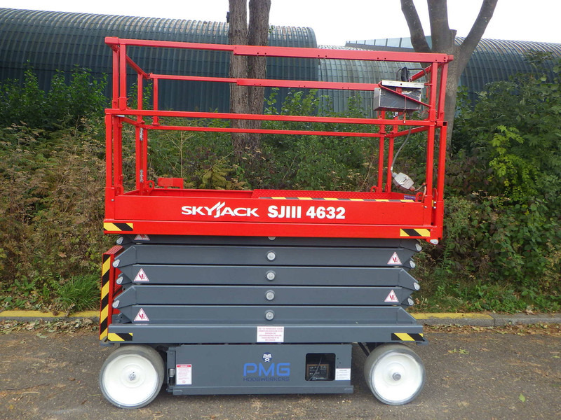 Skyjack SJ4632 - رافعة هيدروليكية مقصية: صورة 1 Skyjack SJ4632 - رافعة هيدروليكية مقصية: صورة 1