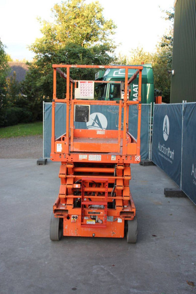 Skyjack SJ4632 - رافعة هيدروليكية مقصية: صورة 4 Skyjack SJ4632 - رافعة هيدروليكية مقصية: صورة 4