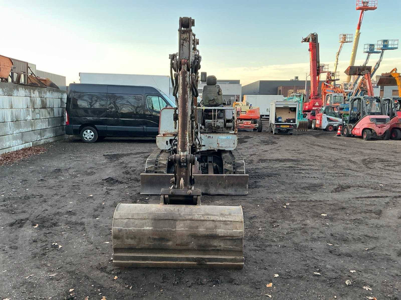 حفار زحاف Takeuchi TB045: صورة 7