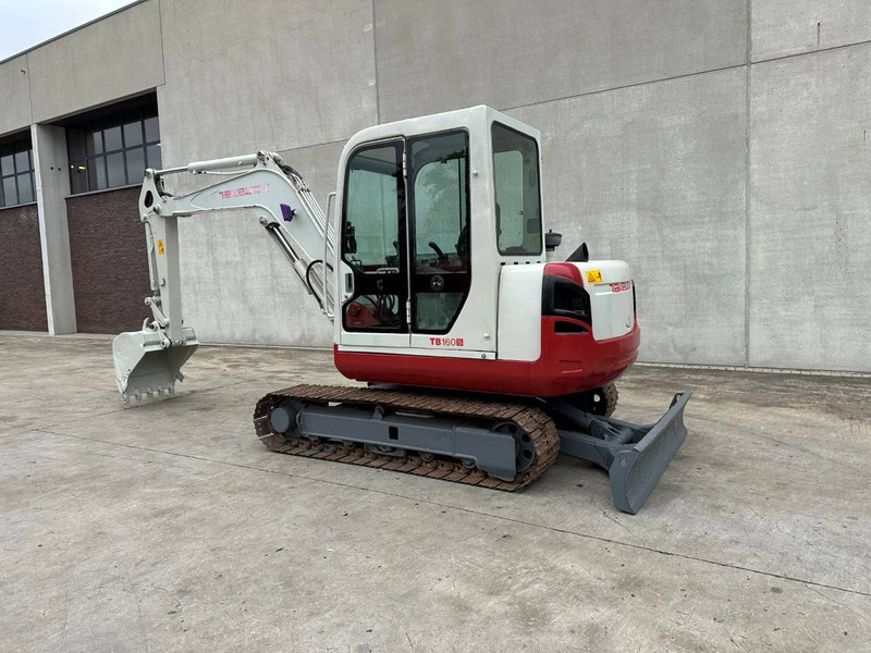 حفار زحاف Takeuchi TB160C: صورة 6