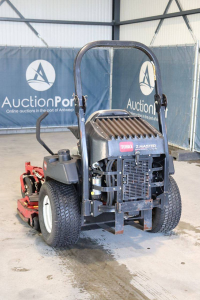 Toro Z Master Professional 7000 series - جزازة أعشاب الحدائق: صورة 4 Toro Z Master Professional 7000 series - جزازة أعشاب الحدائق: صورة 4