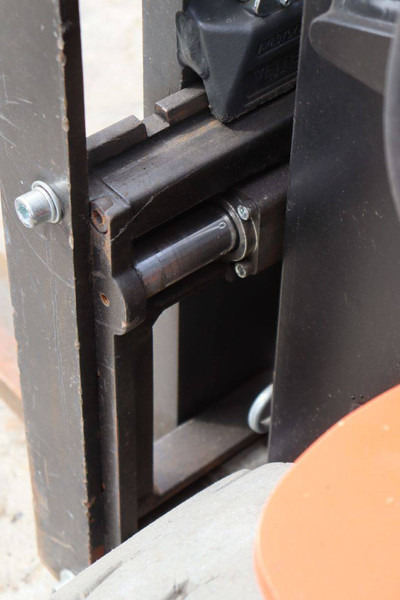 رافعة شوكية كهربائية Toyota 8FBEK18T: صورة 13