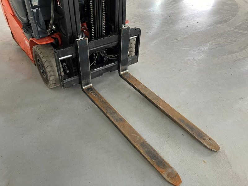 رافعة شوكية كهربائية Toyota 8FBEK18T: صورة 7