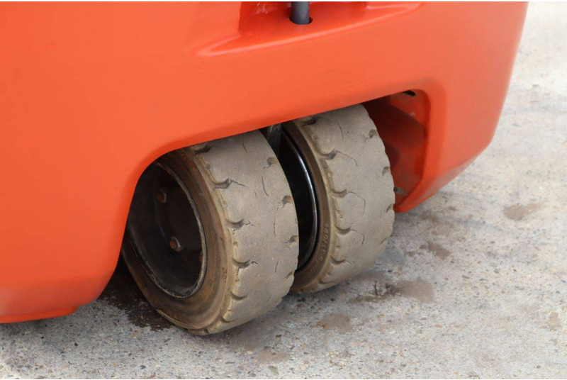 رافعة شوكية كهربائية Toyota 8FBEK18T: صورة 18