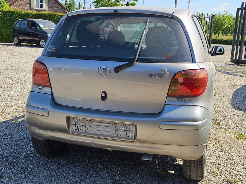 Toyota Yaris (I - update) 1.0 16v VVT-i - سيدان: صورة 4 Toyota Yaris (I - update) 1.0 16v VVT-i - سيدان: صورة 4