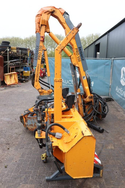 VANDAELE Pro 550 - ماكينات قطع الحشائش الغابات: صورة 4 VANDAELE Pro 550 - ماكينات قطع الحشائش الغابات: صورة 4