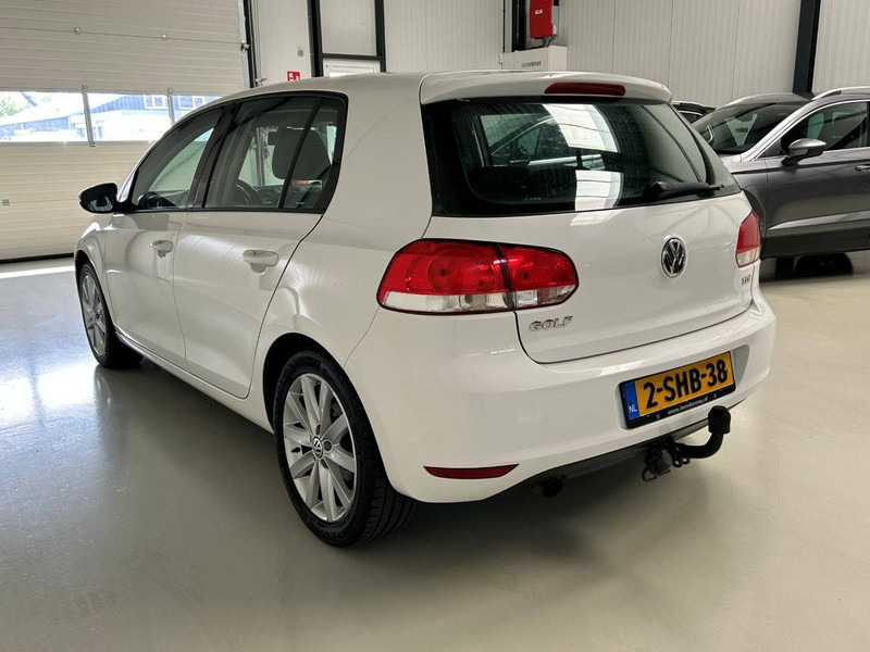 Volkswagen GOLF 1.6 TDI HIGHLINE - سيدان: صورة 3 Volkswagen GOLF 1.6 TDI HIGHLINE - سيدان: صورة 3
