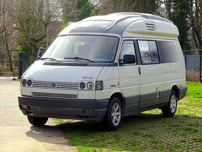 Volkswagen Transporter (T4) 'Dehler' Optima 5.4 (2.4L Diesel) - كرفان فان: صورة 5 Volkswagen Transporter (T4) 'Dehler' Optima 5.4 (2.4L Diesel) - كرفان فان: صورة 5