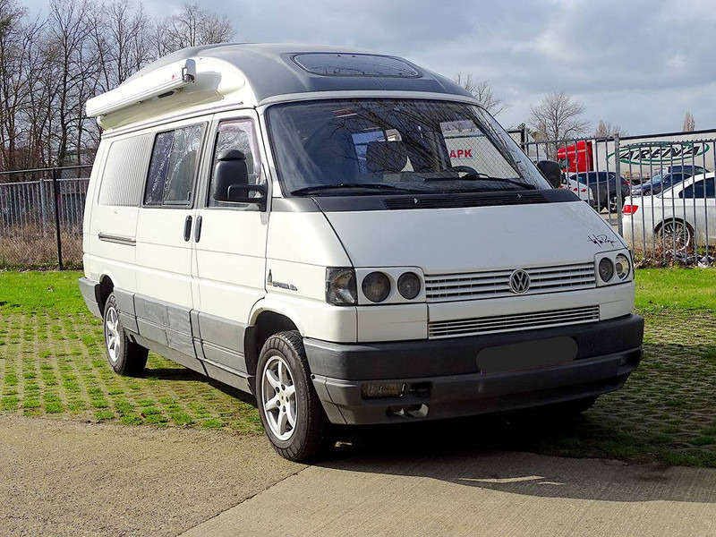 Volkswagen Transporter (T4) 'Dehler' Optima 5.4 (2.4L Diesel) - كرفان فان: صورة 4 Volkswagen Transporter (T4) 'Dehler' Optima 5.4 (2.4L Diesel) - كرفان فان: صورة 4
