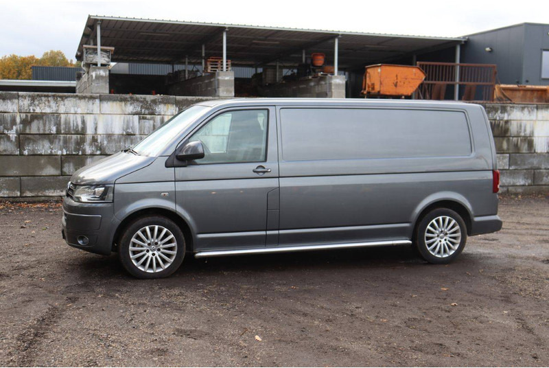 Volkswagen Transporter - فان: صورة 1 Volkswagen Transporter - فان: صورة 1