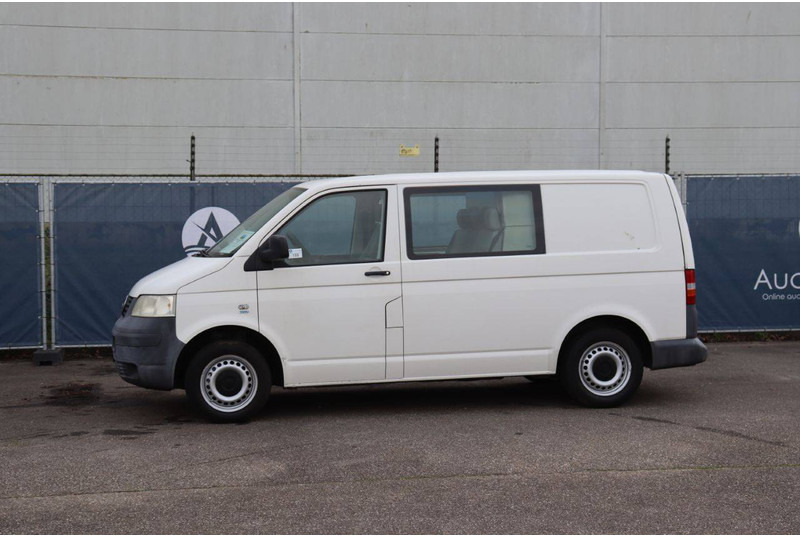 Volkswagen Transporter - فان: صورة 1 Volkswagen Transporter - فان: صورة 1