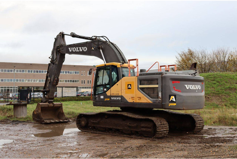 Volvo EC300EL - حفار زحاف: صورة 4 Volvo EC300EL - حفار زحاف: صورة 4