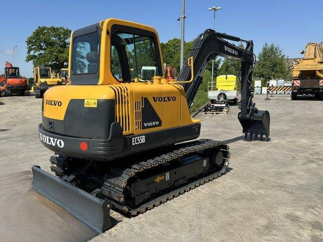 Volvo EC55B - حفار زحاف: صورة 4 Volvo EC55B - حفار زحاف: صورة 4