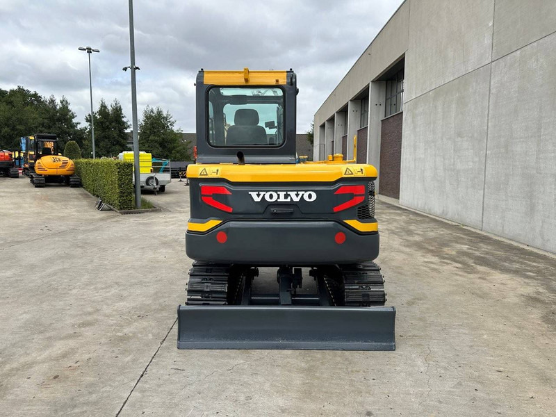 Volvo EC55D - حفار زحاف: صورة 5 Volvo EC55D - حفار زحاف: صورة 5