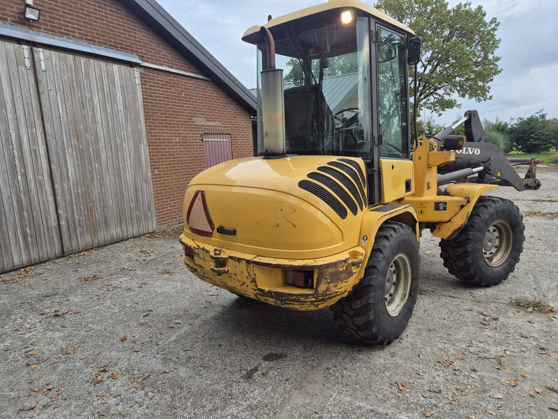 Volvo L30B-Z/SX - اللودر بعجل: صورة 3 Volvo L30B-Z/SX - اللودر بعجل: صورة 3