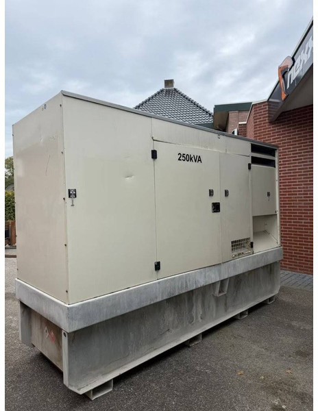 Volvo Penta - مجموعة المولدات: صورة 5 Volvo Penta - مجموعة المولدات: صورة 5
