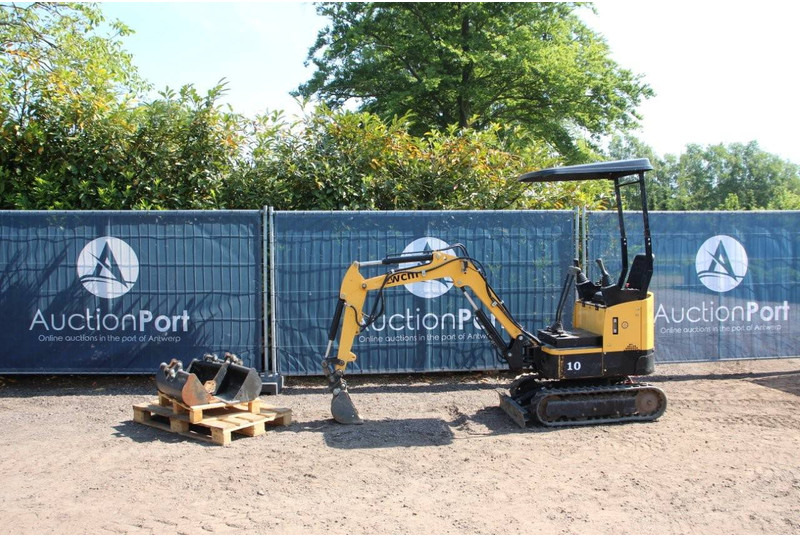 WCM Mini Excavator - حفارة مُصَّغرة: صورة 1 WCM Mini Excavator - حفارة مُصَّغرة: صورة 1