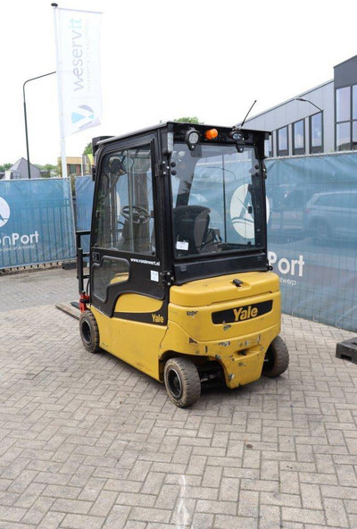 Yale ERP20VF - رافعة شوكية كهربائية: صورة 4 Yale ERP20VF - رافعة شوكية كهربائية: صورة 4