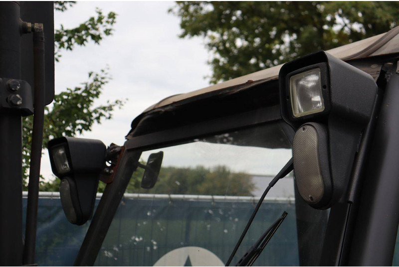 رافعة شوكية تعمل بالغاز Yale GLP55MJ: صورة 11