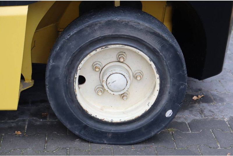 رافعة شوكية تعمل بالغاز Yale GLP55MJ: صورة 13