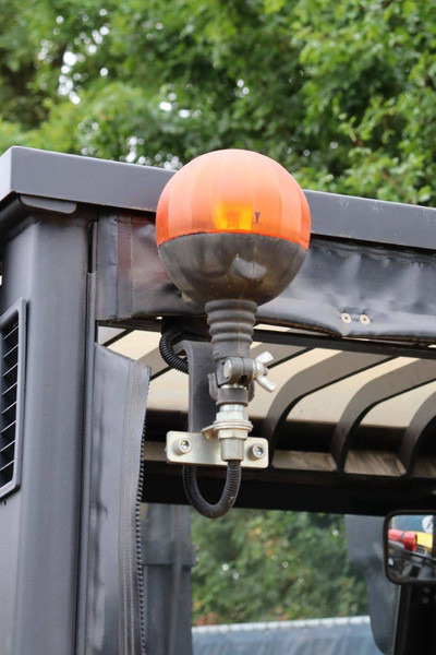 رافعة شوكية تعمل بالغاز Yale GLP55MJ: صورة 15