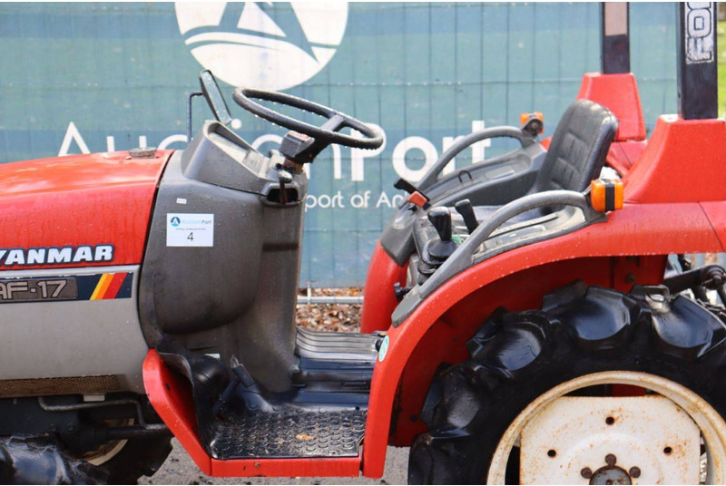 جرار Yanmar AF-17: صورة 19 جرار Yanmar AF-17: صورة 19