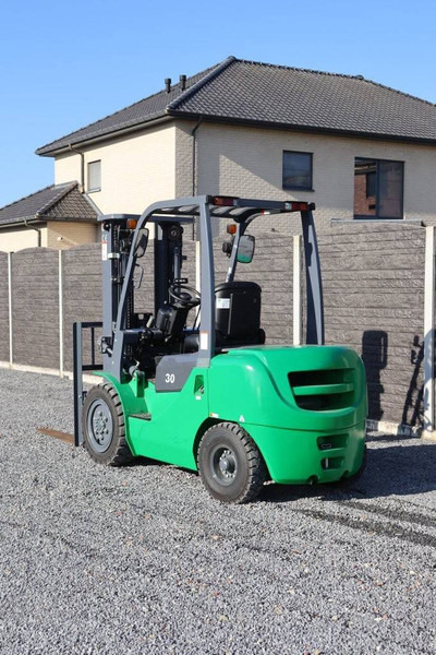 Yanmar FD30 - رافعة شوكية ديزل: صورة 3 Yanmar FD30 - رافعة شوكية ديزل: صورة 3