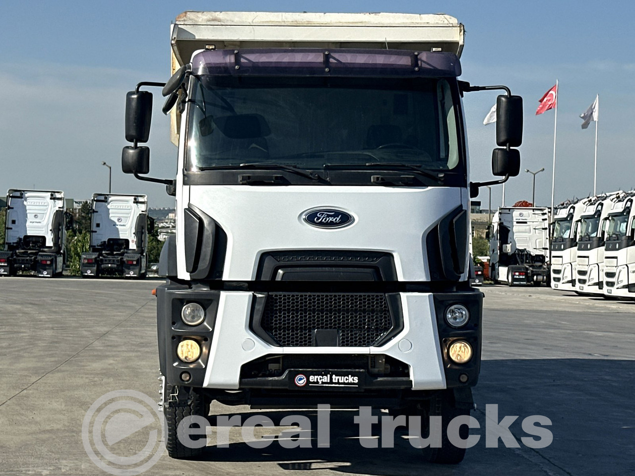 FORD 2018 FORD 4142 /MANUAL-AC-EURO6-8X4 HARDOX TIPPER - شاحنة قلاب: صورة 2 FORD 2018 FORD 4142 /MANUAL-AC-EURO6-8X4 HARDOX TIPPER - شاحنة قلاب: صورة 2
