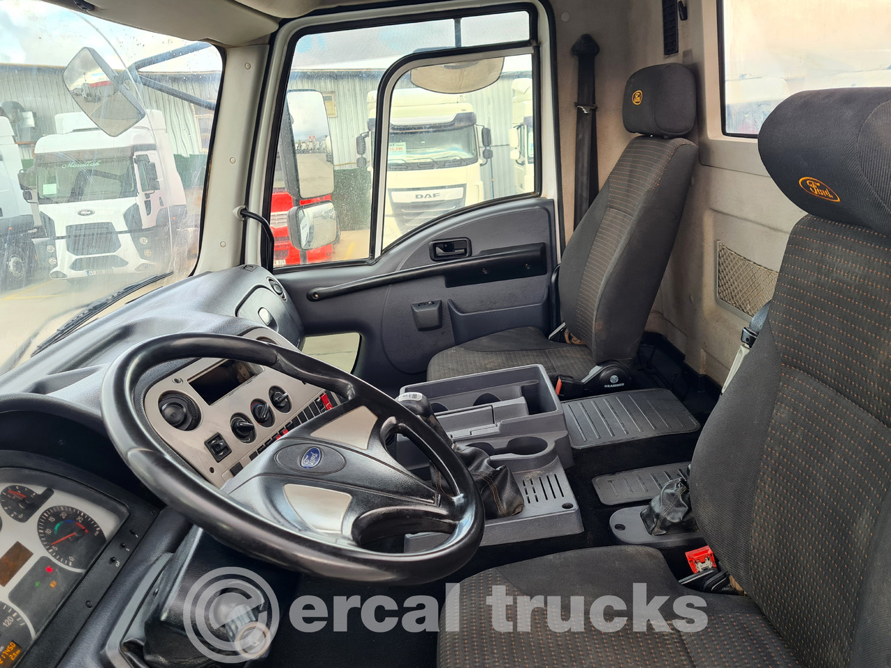 FORD Ford 2015 4136/ EURO 5 - AC-NEW ENGINE-CONCRETE MIXER - شاحنة قلاب: صورة 4 FORD Ford 2015 4136/ EURO 5 - AC-NEW ENGINE-CONCRETE MIXER - شاحنة قلاب: صورة 4